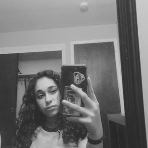 Meet your Posher, Arielys